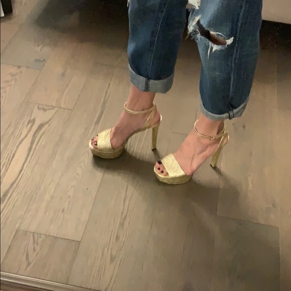 Authentic Gucci size 39 - Picture 2 of 4